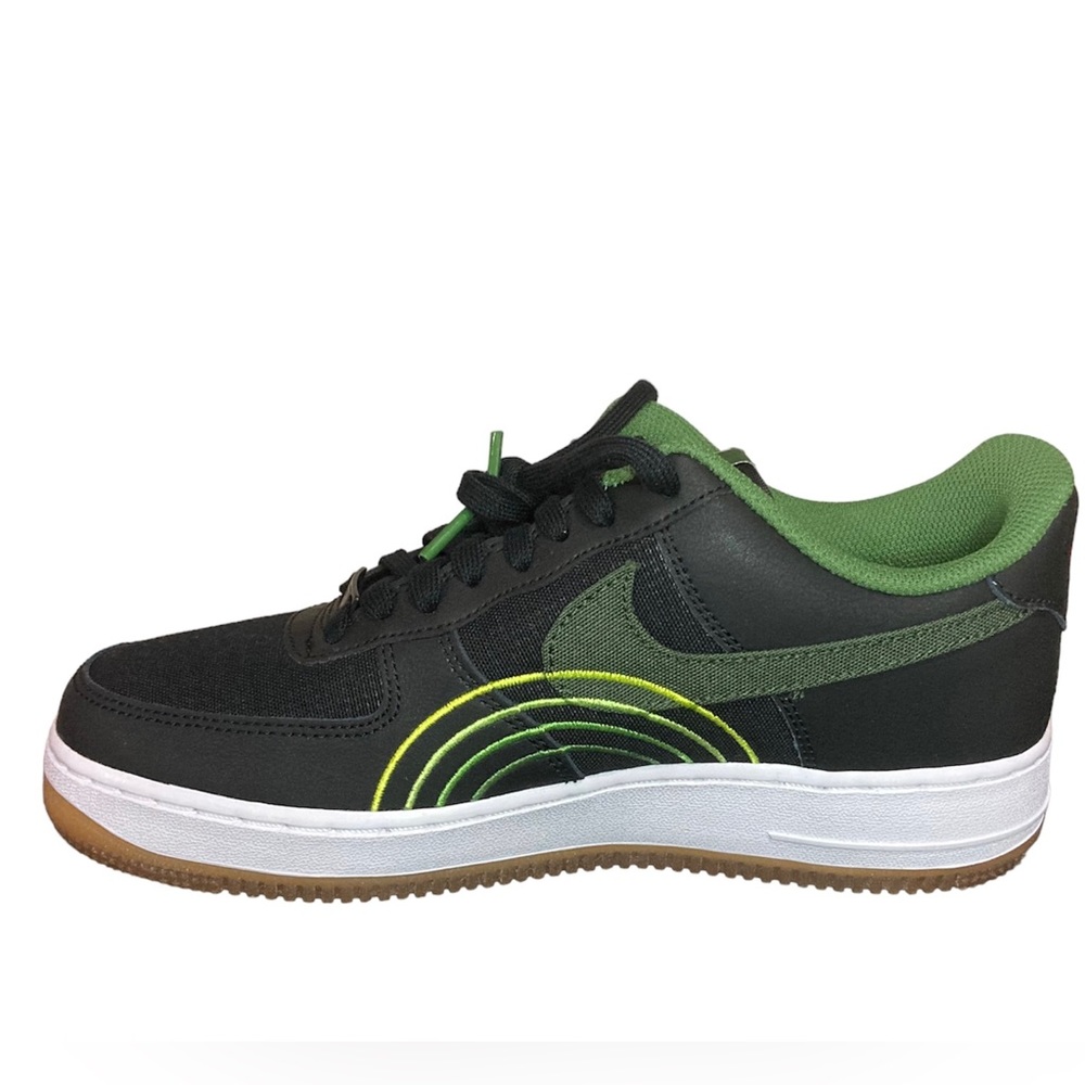 NIKE AIR FORCE 1 ‘07 LV8 MENS SHOES